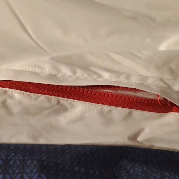 ❤ Marvel 💙 Captain America Windbreaker - Picture 4 of 9